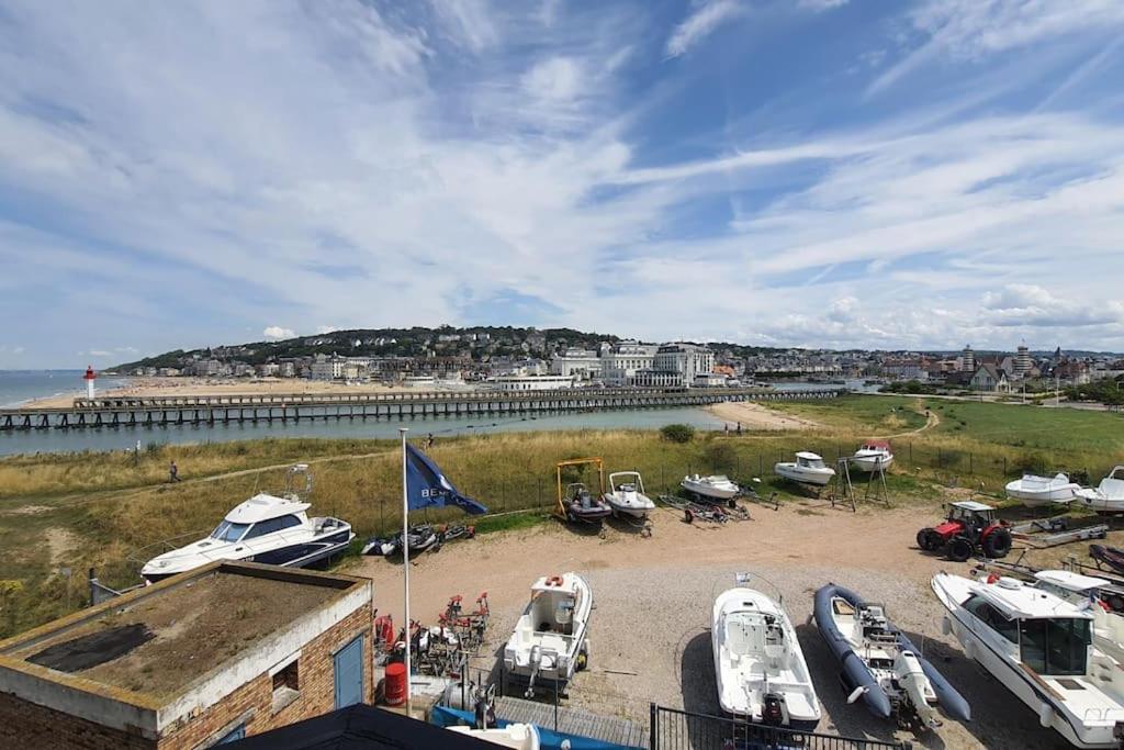 Le Cocooning-Studio Deauville Marina Avec Terrasse Vue Mer Et Plage Екстериор снимка